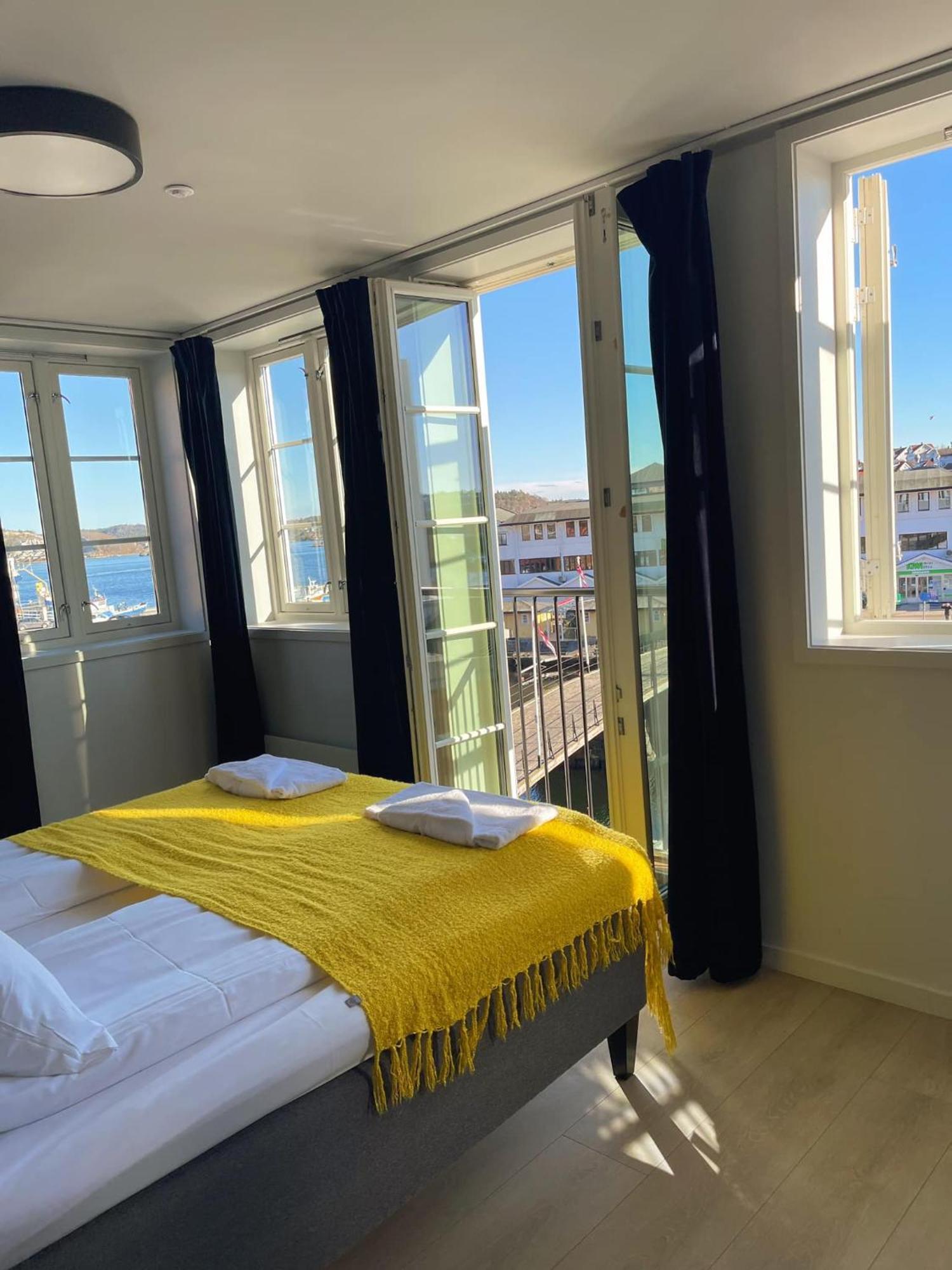 Kragero Hotell Esterno foto